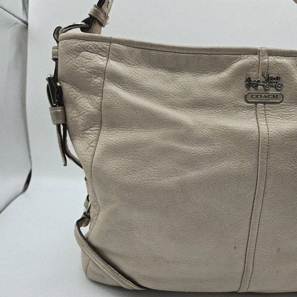 Coach‎ Hobo Bag Womens Large Beige Leather Zip Closure Purple Satin Lined